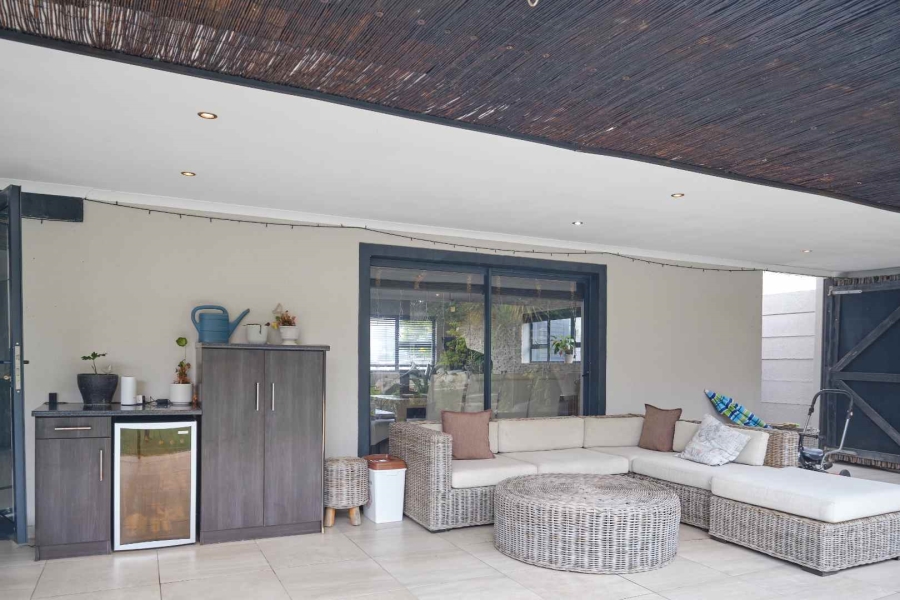 4 Bedroom Property for Sale in Flamingo Vlei Western Cape